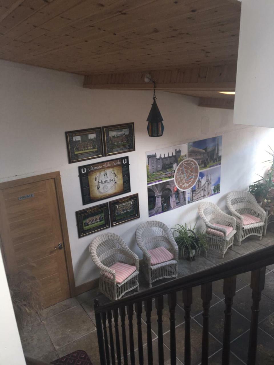 Dalys Accommodation Kilkenny Extérieur photo