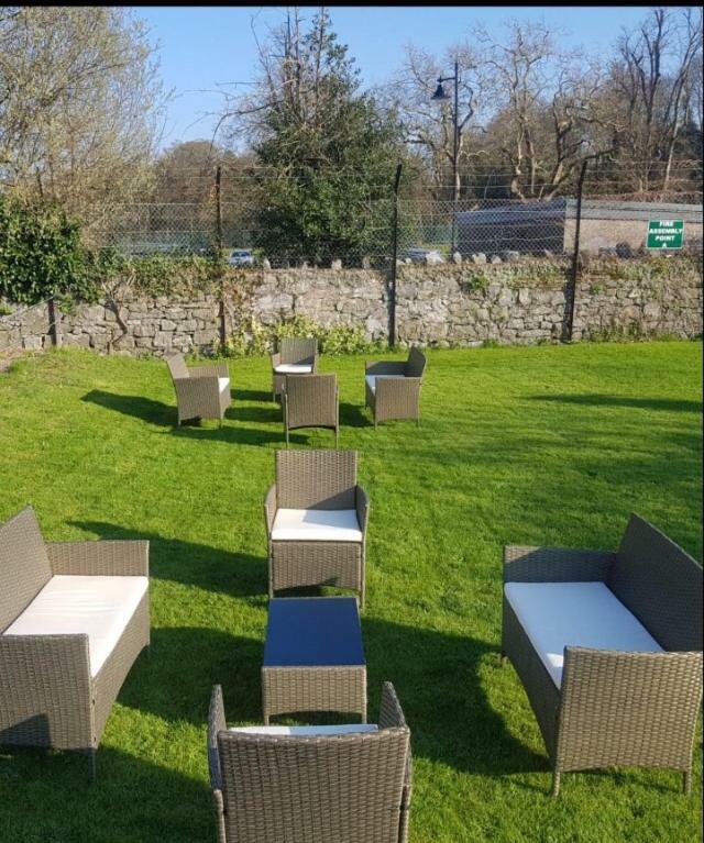 Dalys Accommodation Kilkenny Extérieur photo